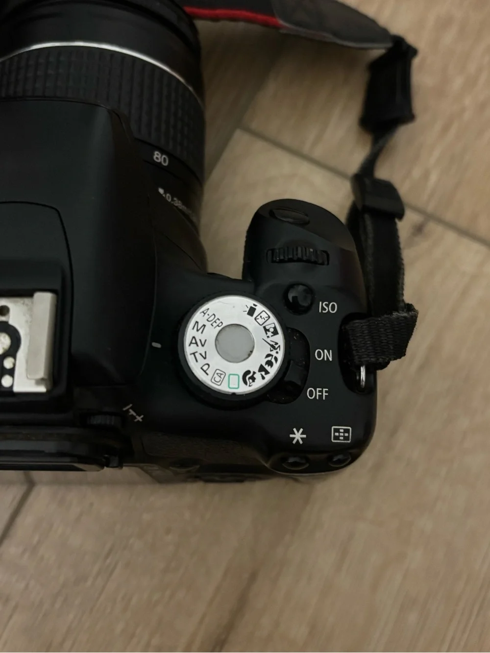 CANON REBEL T1I CAMERA WITH LENSES AND CAMERA BAG